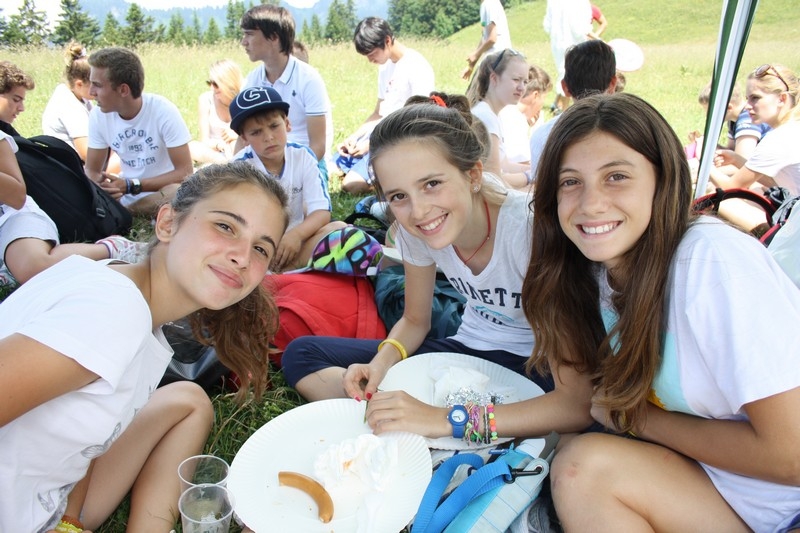 Village Camps International Summer Camp Leysin, Switzerland 2026-07-26 https://www.villagecamps.com/journals_admin/images/694-42-festival friday (11).jpg